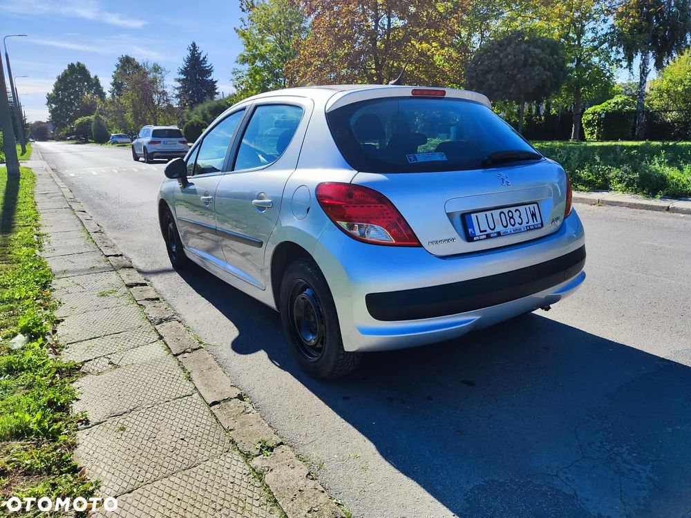 Peugeot 207 - 4