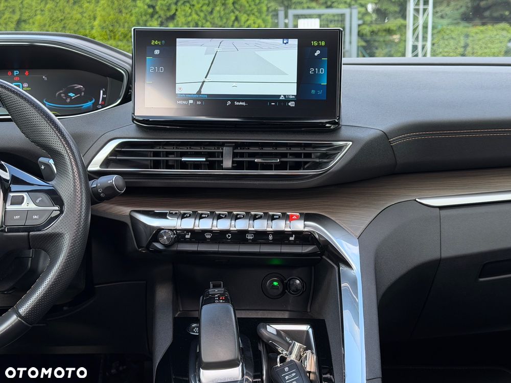 Peugeot 3008 225 e-EAT8 GT - 26