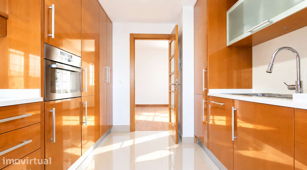 Luxo T4 - 345 m² Vista Frontal Rio – a 4 min Expo e Aeroporto Lisboa - Grande imagem: 4/21