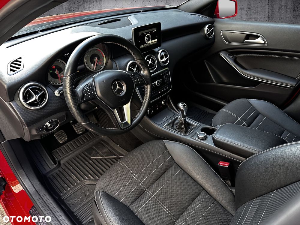 Mercedes-Benz Klasa A 180 (BlueEFFICIENCY) Urban - 18