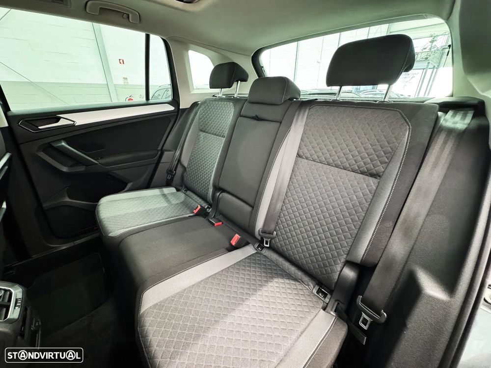VW Tiguan 2.0 TDI Highline DSG - 27