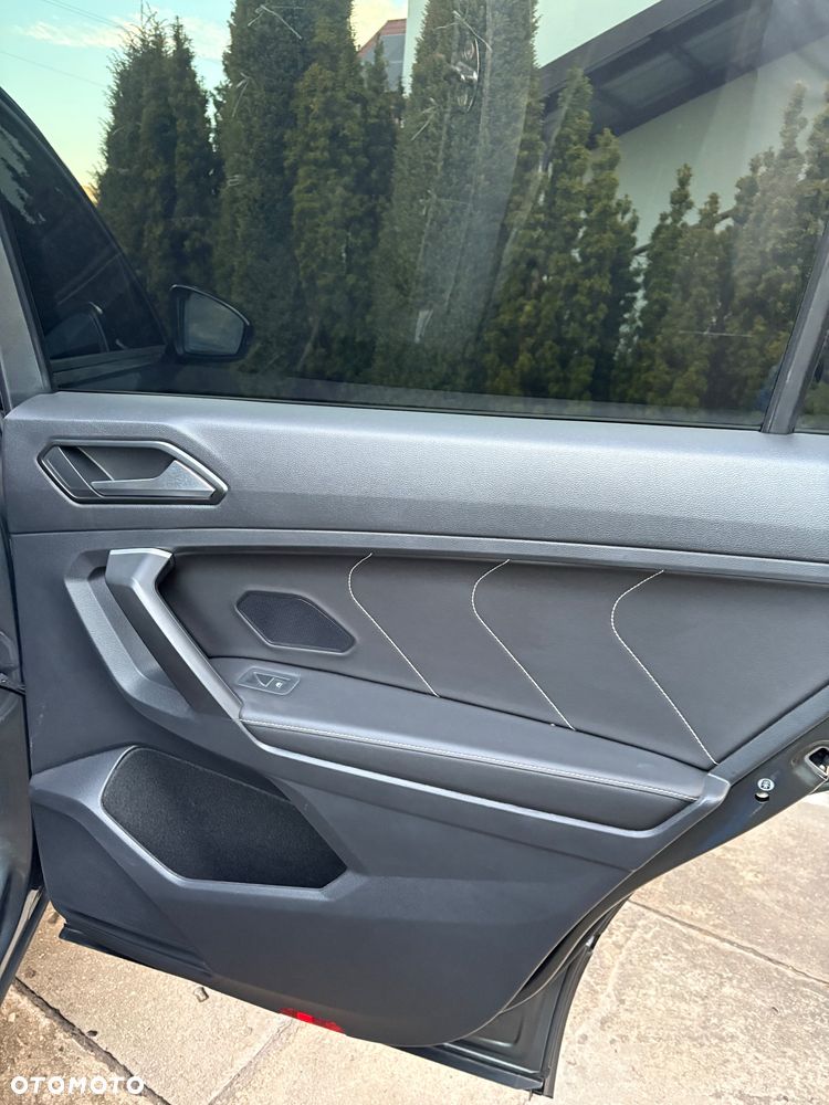 Volkswagen Tiguan - 16