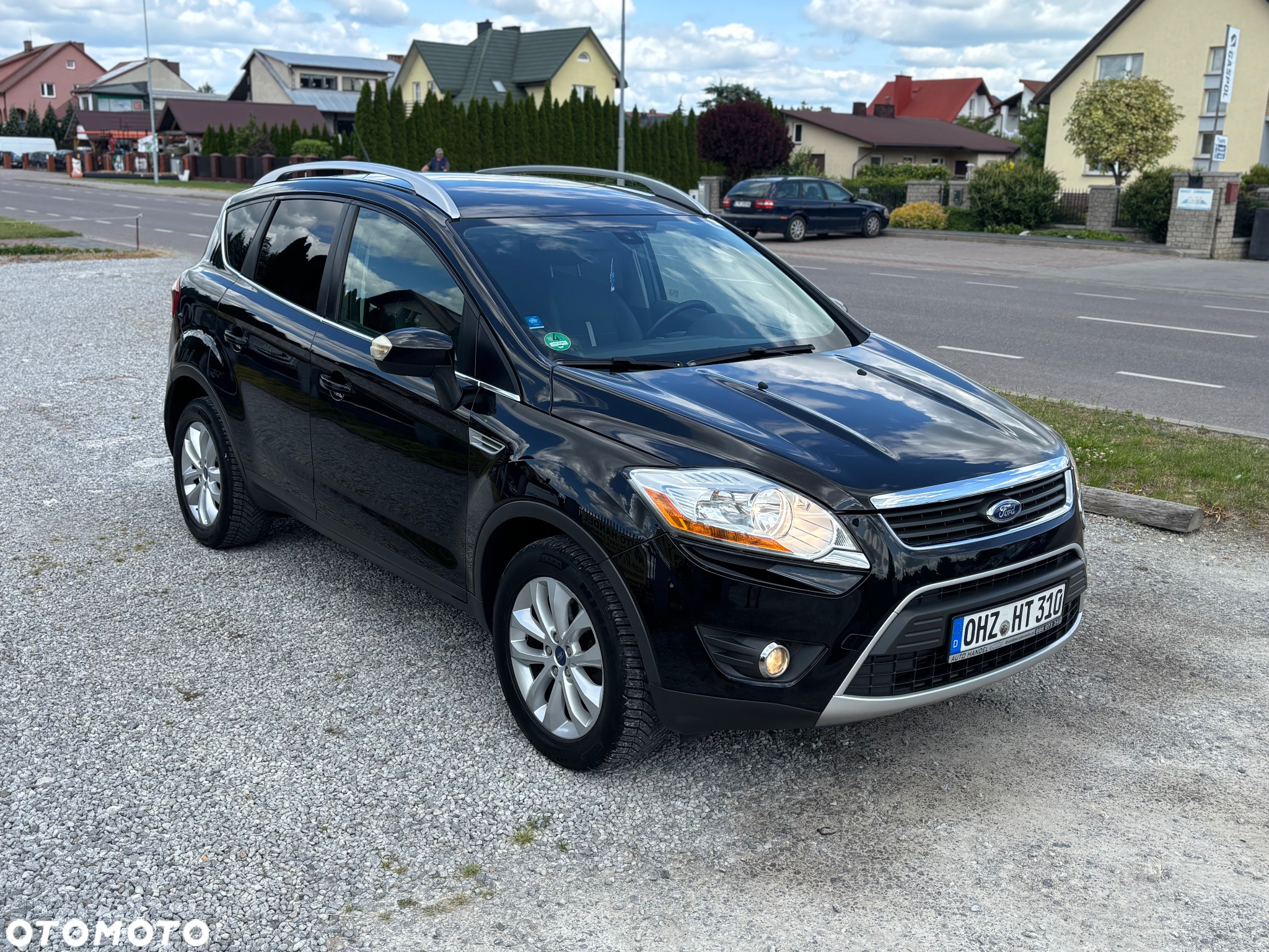 Ford Kuga - 2