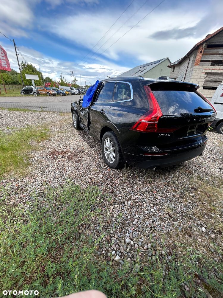 Volvo XC 60 T5 AWD Geartronic Momentum - 4