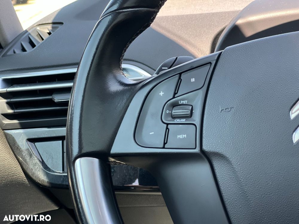 Citroën C4 Grand Picasso - 19