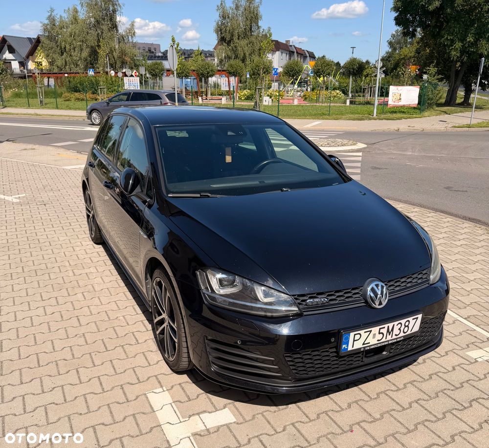 Volkswagen Golf 2.0 TDI BMT GTD - 1