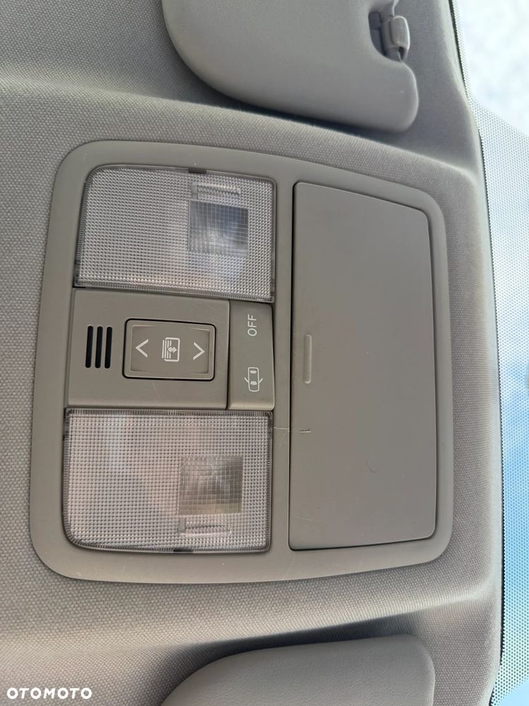 Toyota Auris - 24