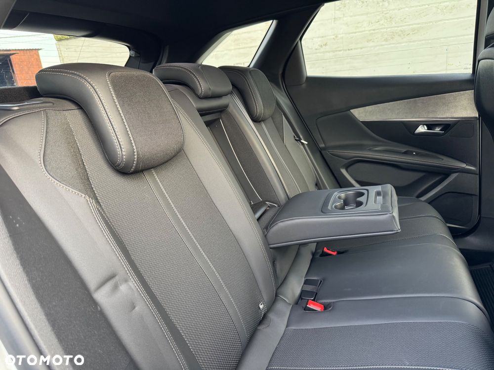 Peugeot 3008 1.2 PureTech GT S&S EAT8 - 9