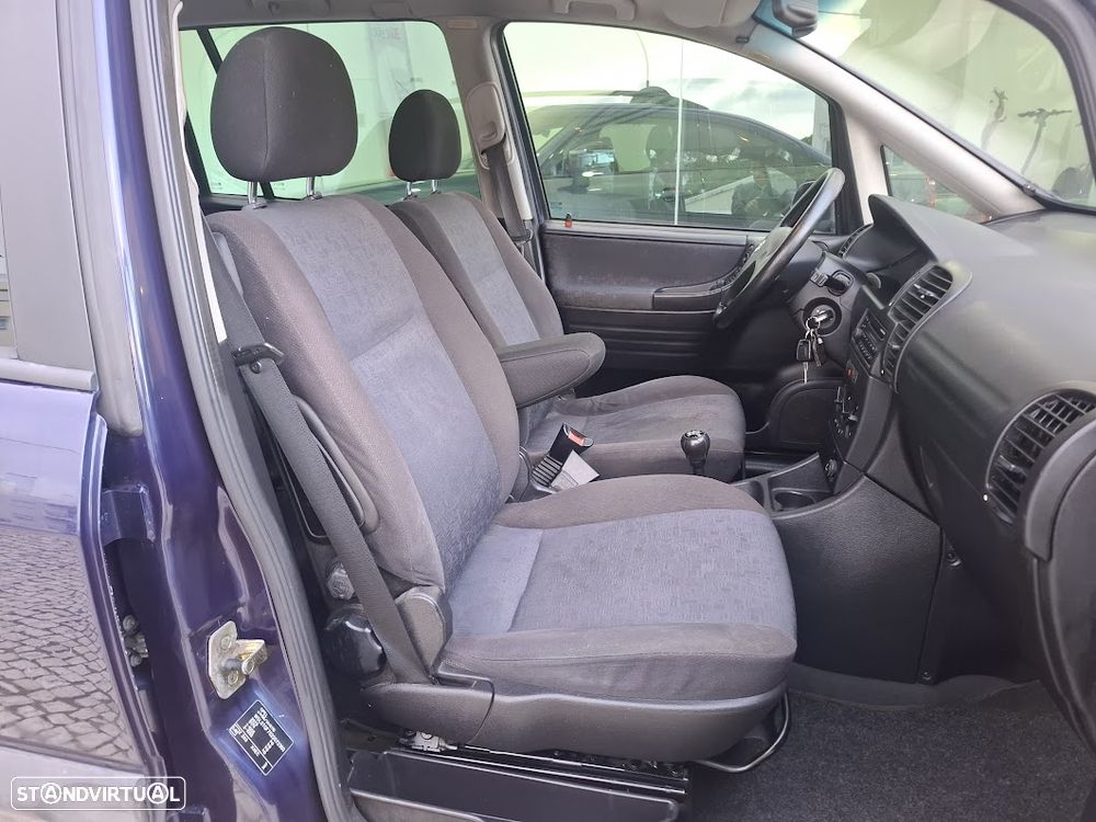Opel Zafira 2.0 DTi Elegance - 34