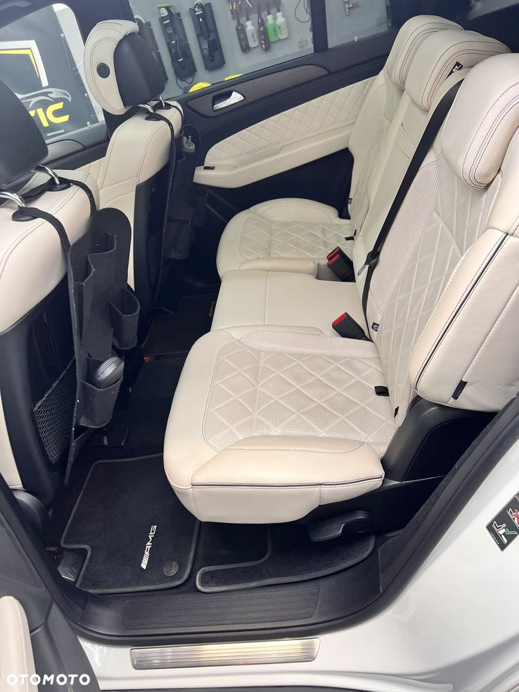 Mercedes-Benz GLS 350 d 4-Matic - 14