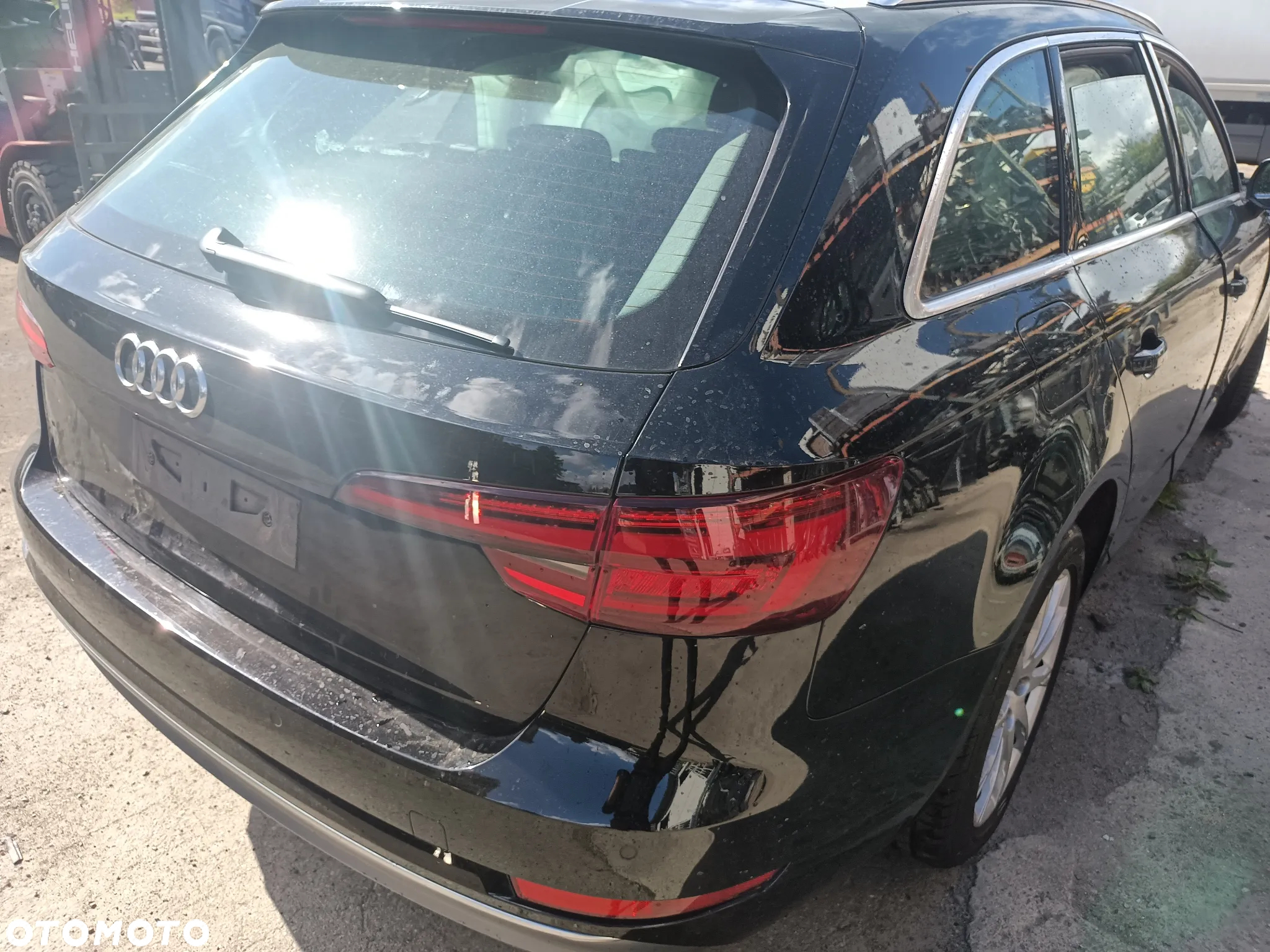 Audi A4 B9 2.0 TDI DEU SVH LY9B Auto czesci - 2