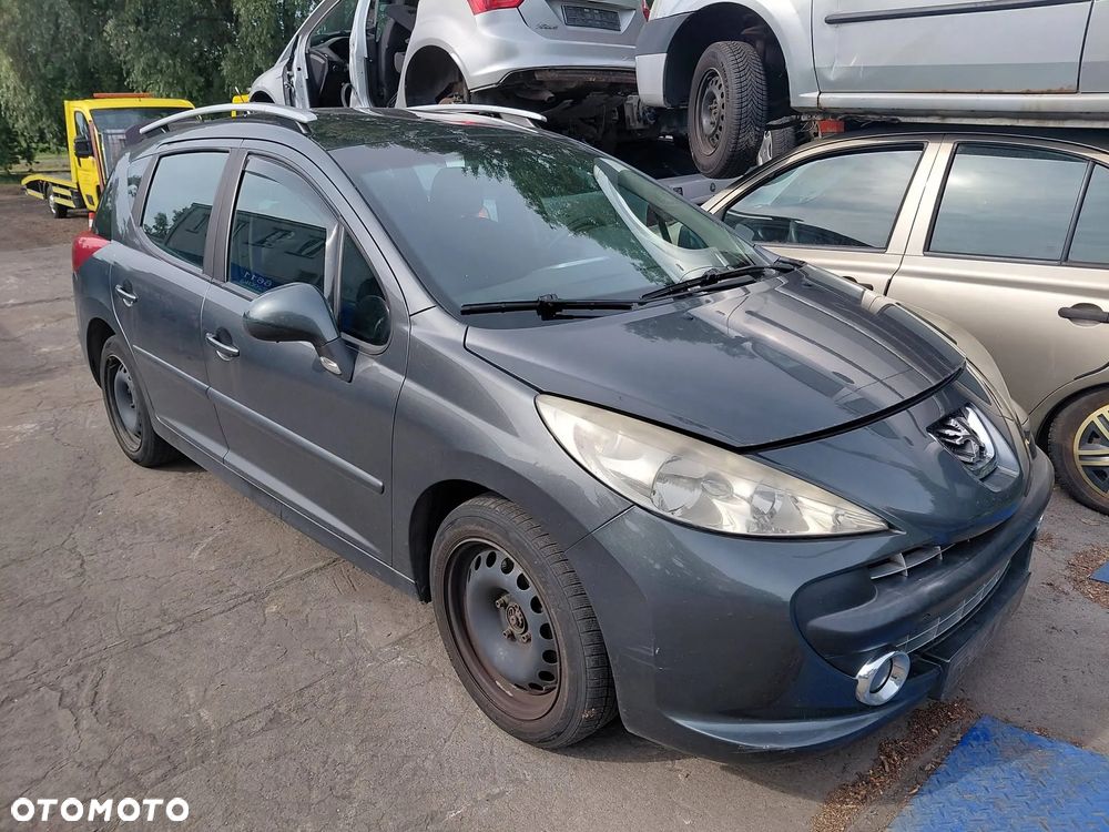 Na części: Peugeot 207  Rok 2007 Pojemność 1598 Moc 88 kw Benzyna - 6