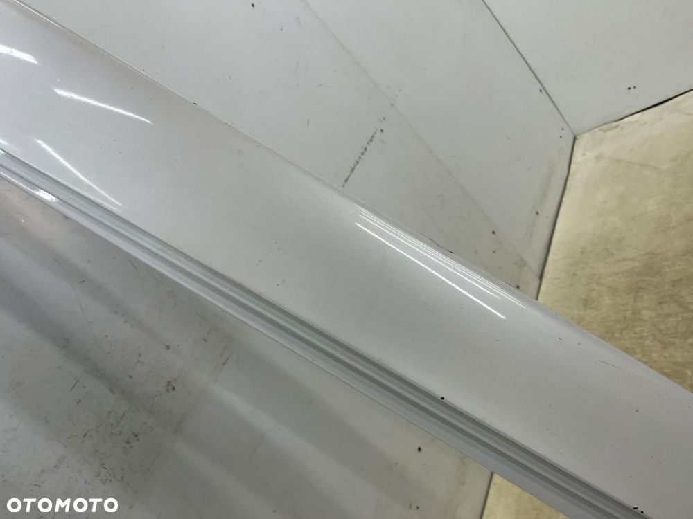 Listwa progowa BMW 5 F10 F11 sedan kombi 10-17r. lewa nakładka progu zewnętrzna kolor Mineralweiss - 4