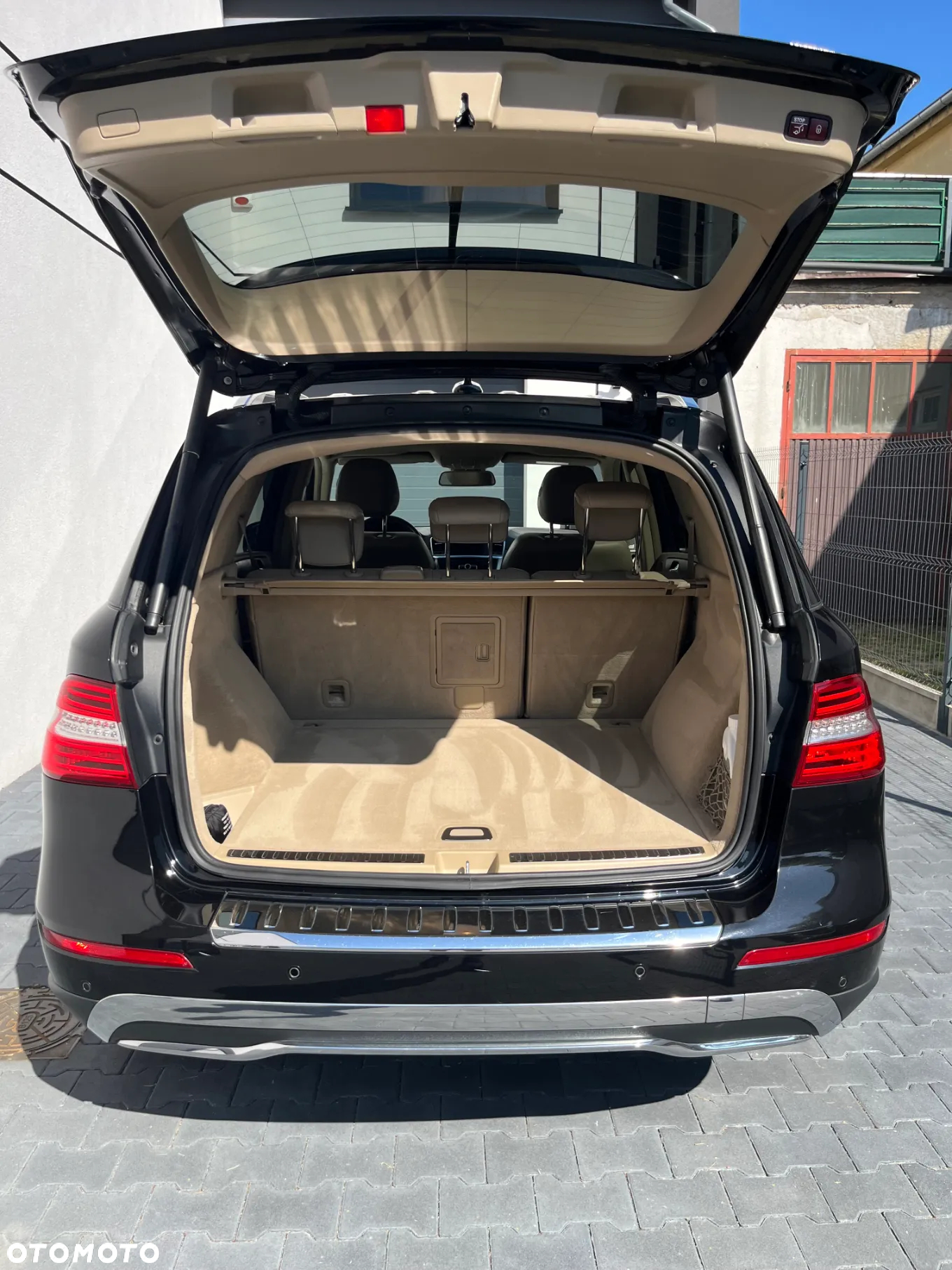 Mercedes-Benz ML 350 BlueTec 4-Matic - 8