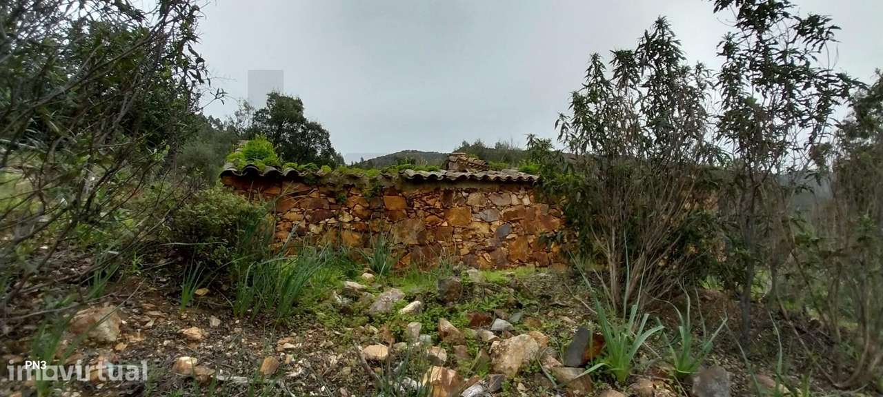 Ruína em Alferce / Monchique — Oportunidade Única no Algarve Rural - Grande imagem: 3/40