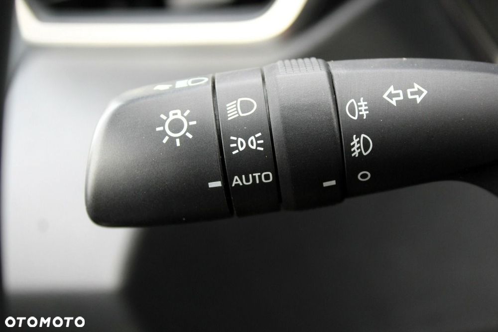 Toyota Corolla 1.8 Hybrid GPF Comfort - 25