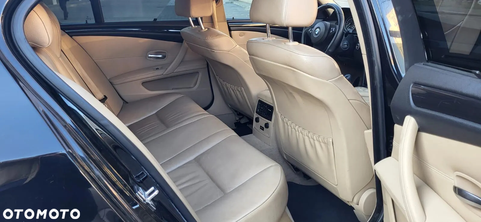 BMW Seria 5 520d - 13