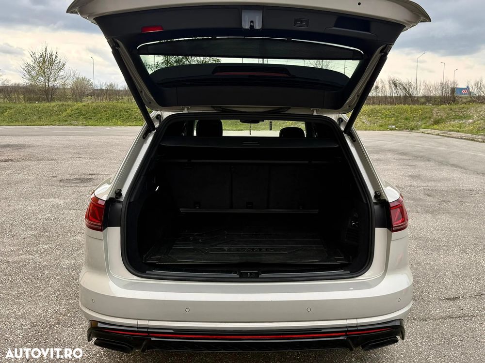 Volkswagen Touareg - 15