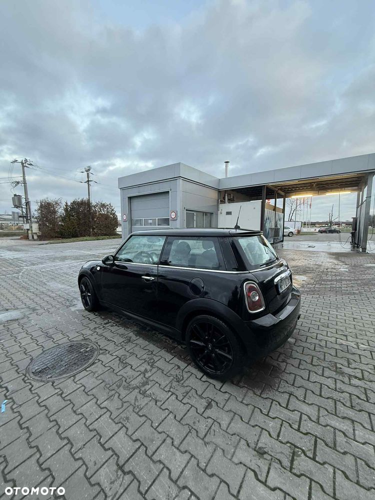 MINI Cooper Standard - 3