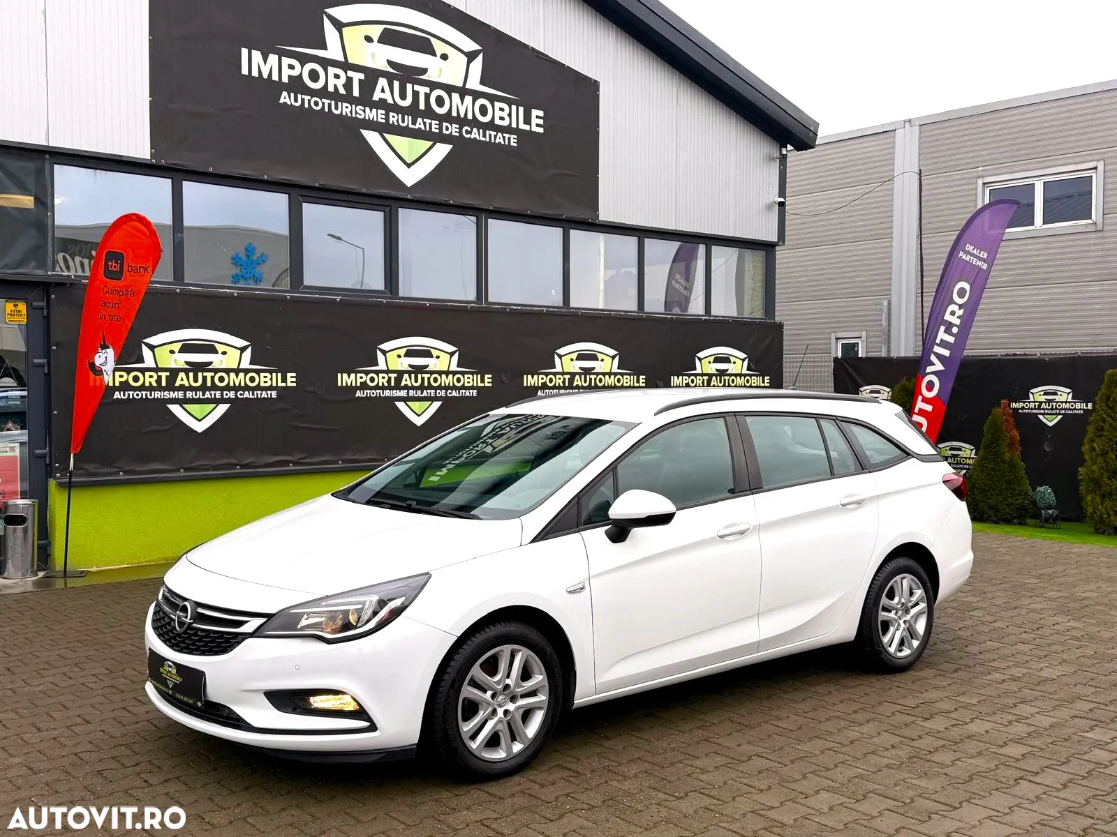 Opel Astra 1.6 CDTI ECOTEC Enjoy - 2