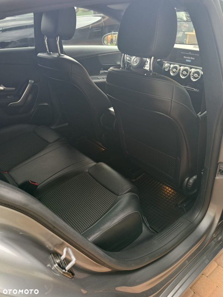 Mercedes-Benz CLA 200 d Edition 1 8G-DCT - 18