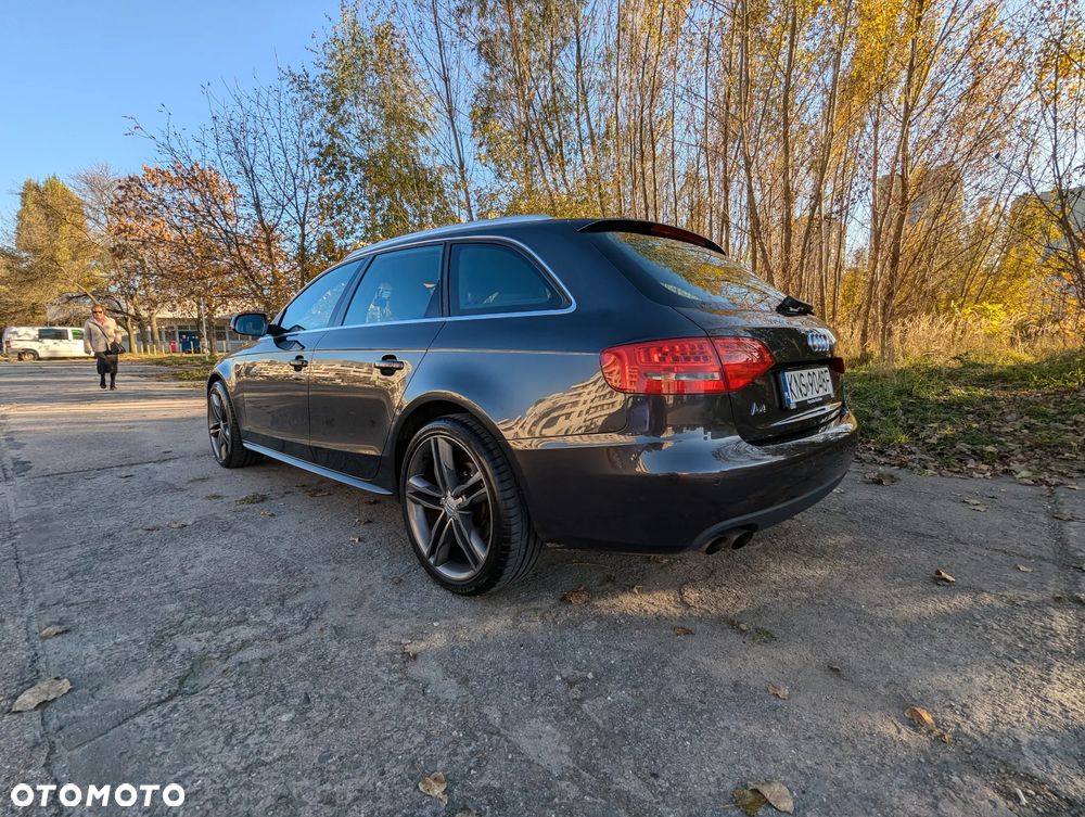 Audi A4 Avant 2.0 TDI - 4