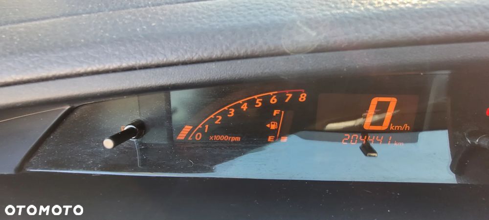 Suzuki Liana Kombi 1.6 Comfort - 29