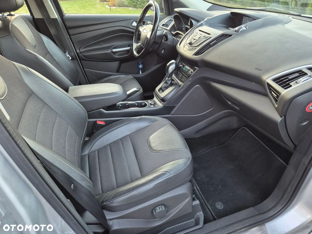 Ford Kuga - 22