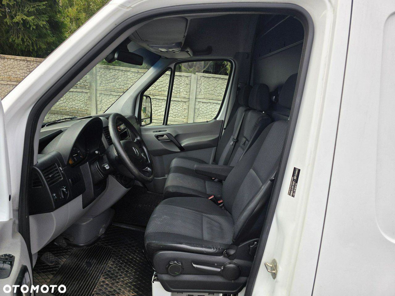 Mercedes-Benz Sprinter - 9