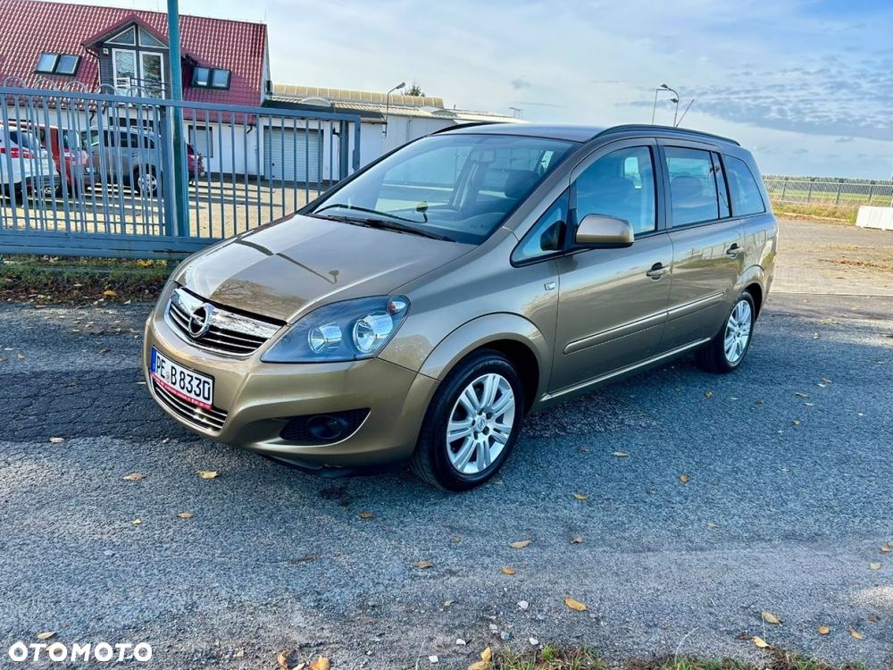 Opel Zafira - 27