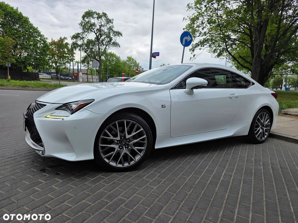 Lexus RC - 3