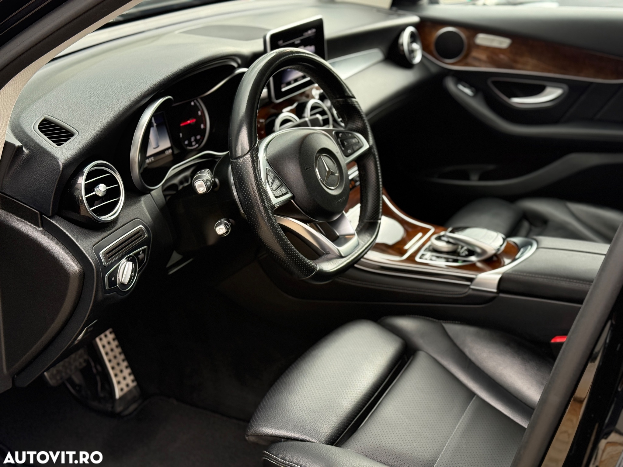 Mercedes-Benz GLC 220 d 4MATIC - 4