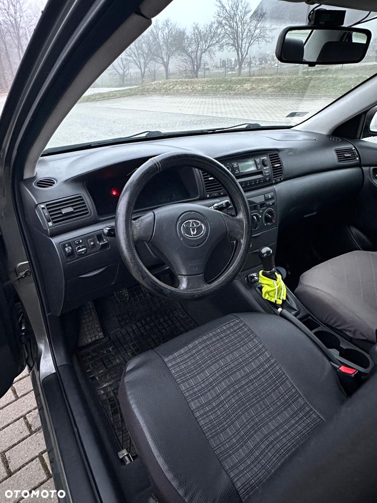 Toyota Corolla 1.4 VVT-i Base - 8