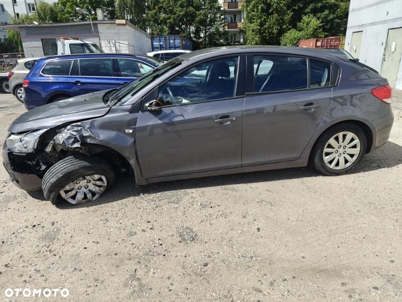 Chevrolet Cruze - 3