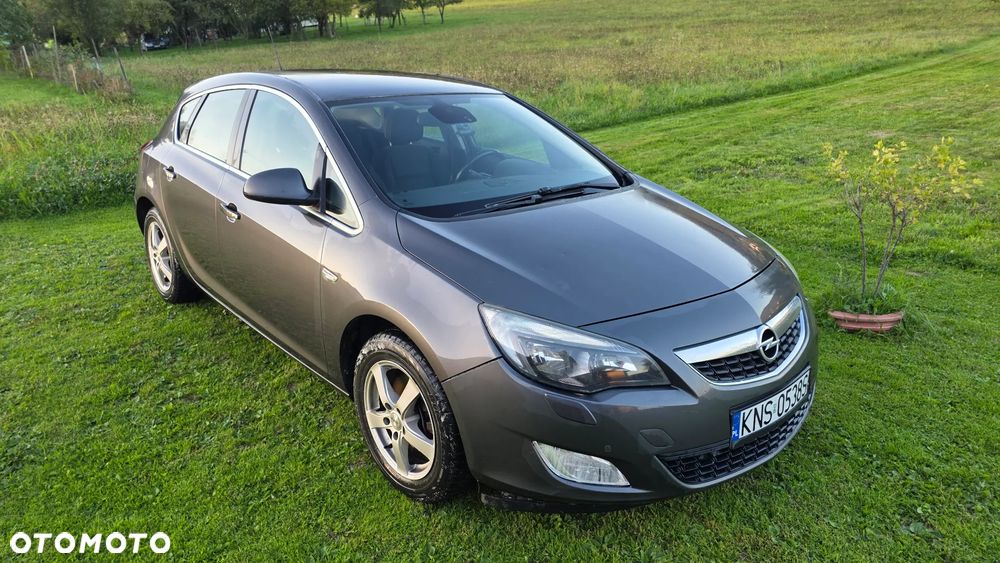 Opel Astra 1.7 CDTI Cosmo - 8
