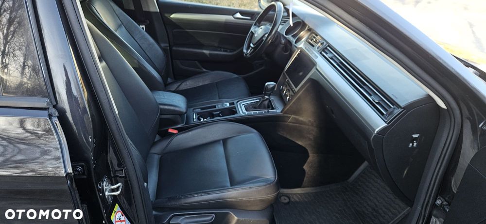 Volkswagen Passat - 10