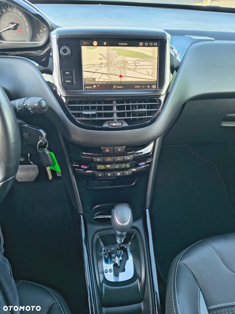 Peugeot 2008 PureTech 110 Stop&Start EAT6 Allure - 12