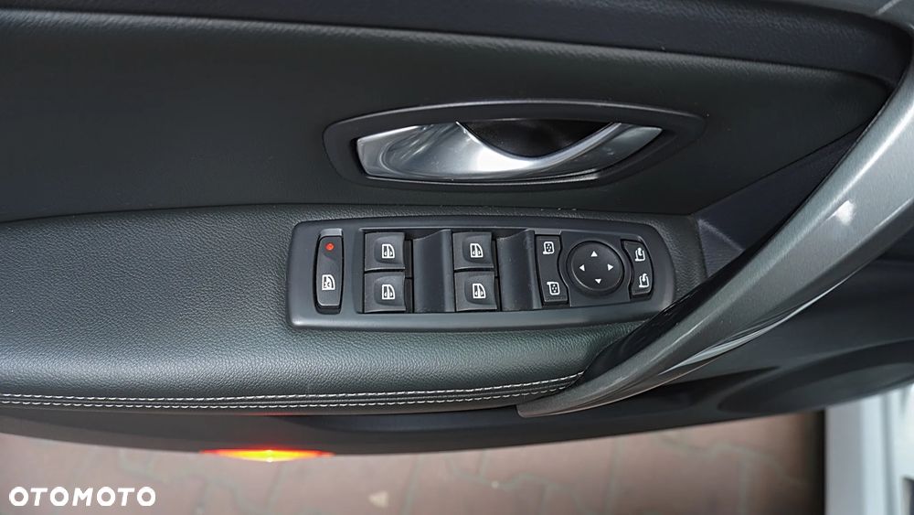 Renault Laguna 2.0 dCi NervaSport ESM - 25