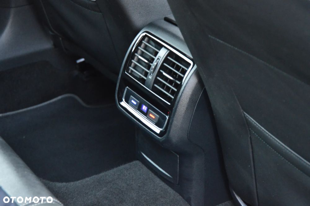 Volkswagen Passat 1.5 TSI EVO Highline DSG - 15