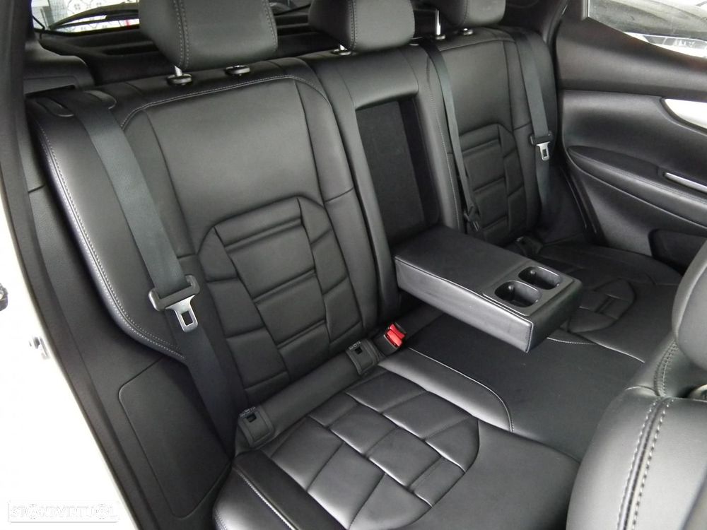 Nissan Qashqai 1.6 dCi Tekna Premium +Xtronic - 16