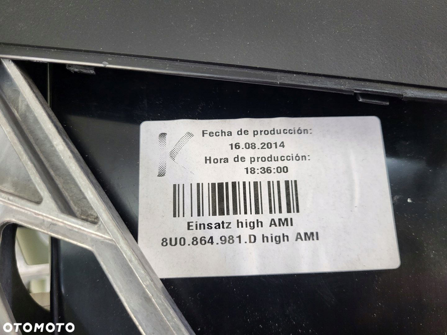 AUDI Q3 8U LIFT PODŁOKIETNIK SCHOWEK - 9