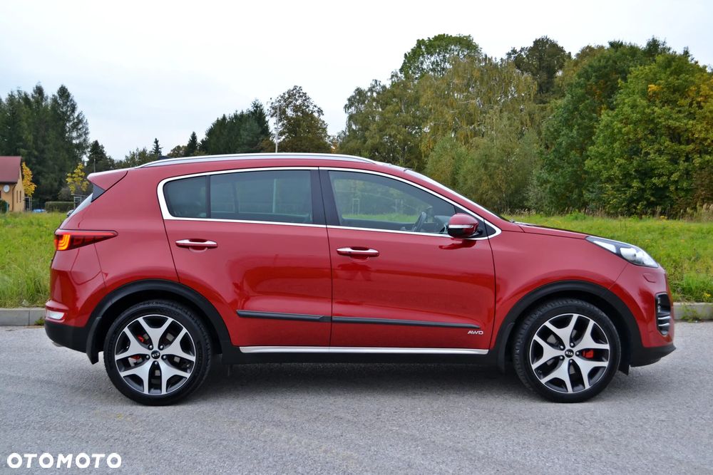 Kia Sportage 2.0 CRDI AWD Eco-Dynamics+ (48V M-H) GT LINE - 9