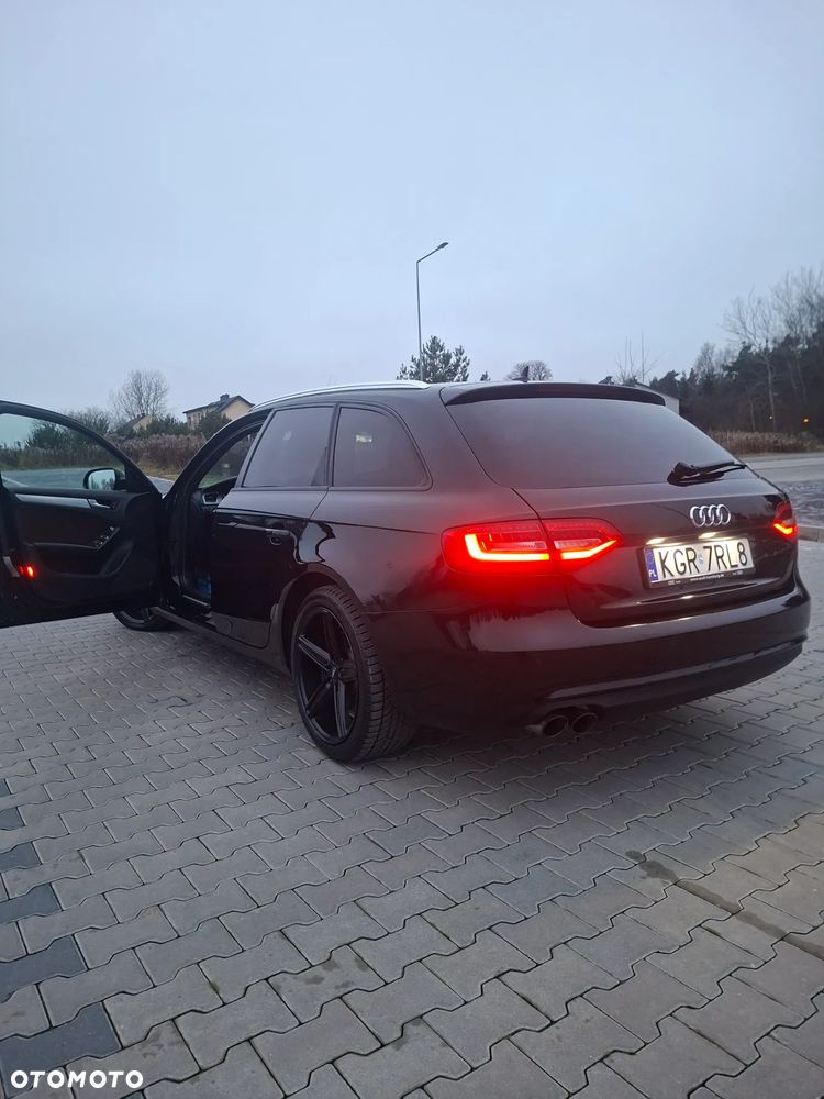 Audi A4 Avant 2.0 TDI DPF quattro S tronic S line Sportpaket - 33