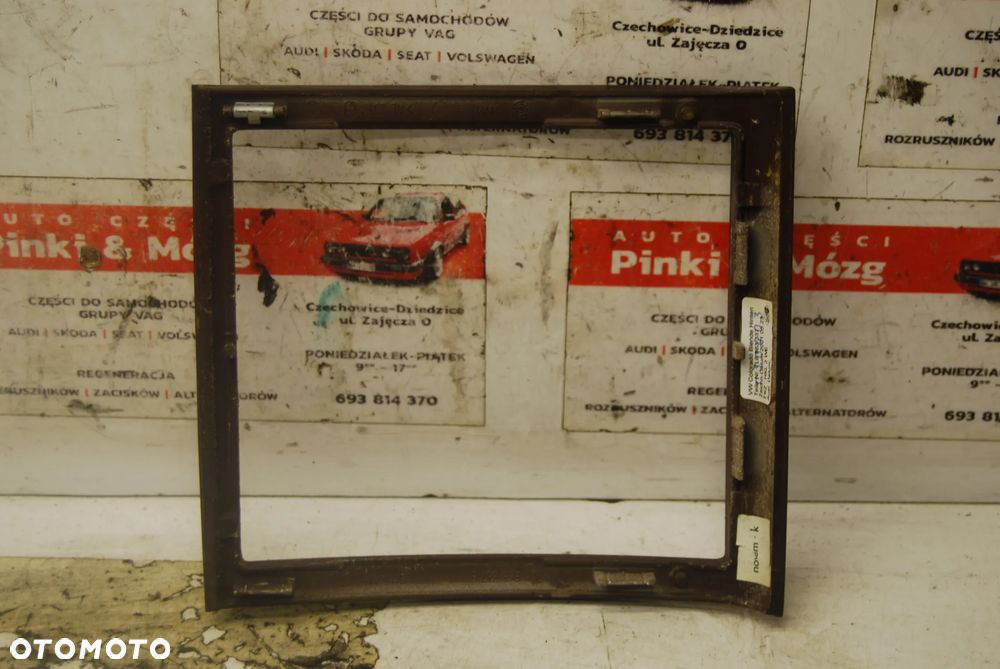 RAMKA KONSOLI RADIA 7L6863337E VW TOUAREG I - 2