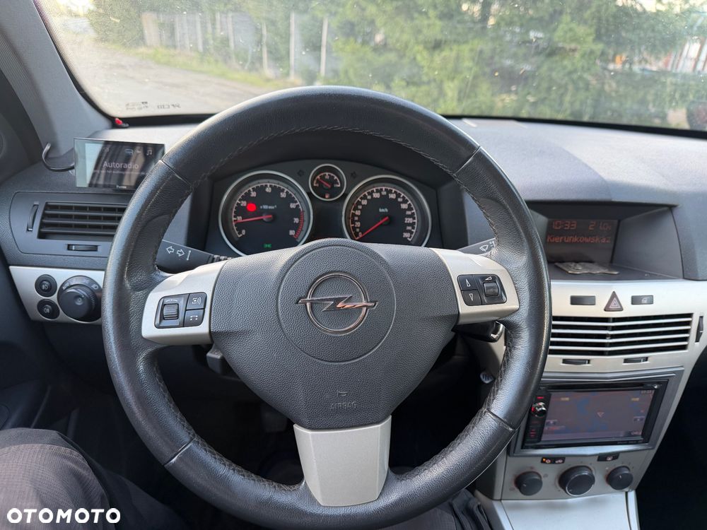 Opel Astra 1.6 Easytronic NAVI - 10
