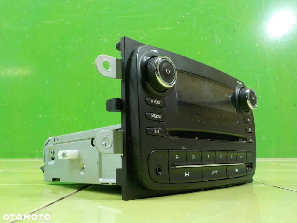 TRAFIC III VIVARO B 1.6 CDTI 16r L1H1 radio CD 281152752R 93456781 - 2