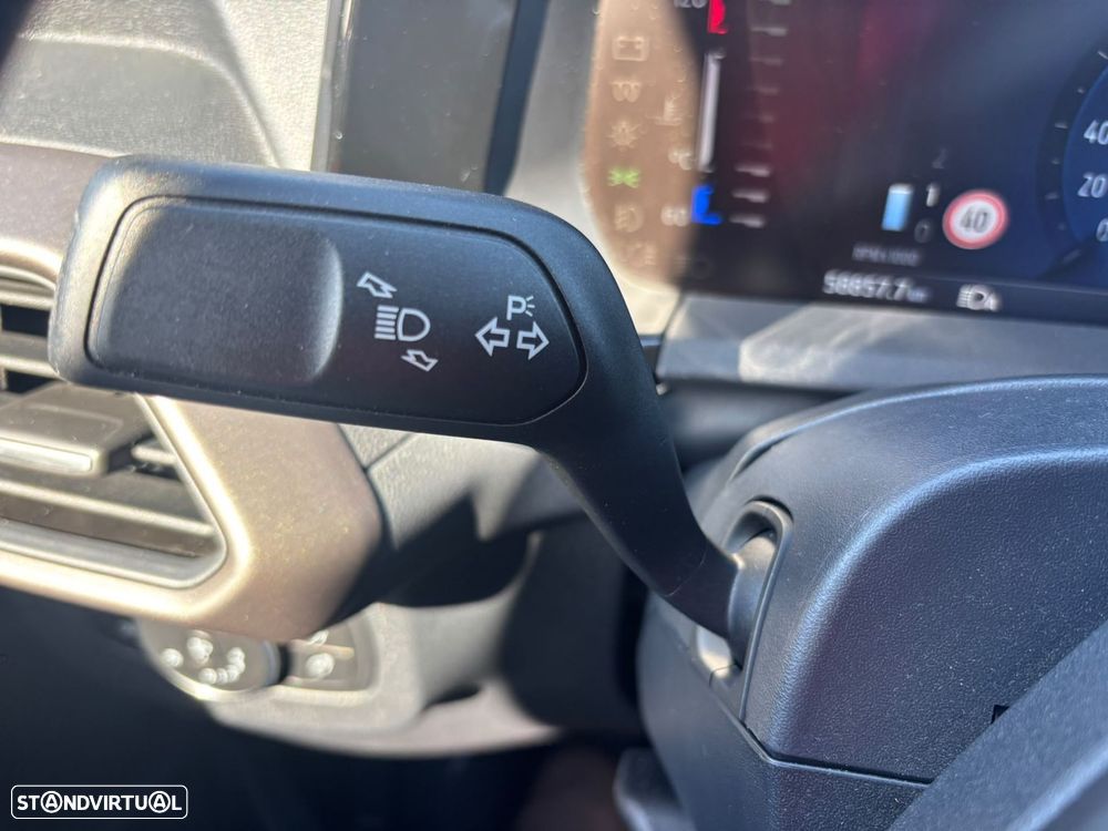 Ford Tourneo Courier 1.0 EcoBoost Titanium - 30