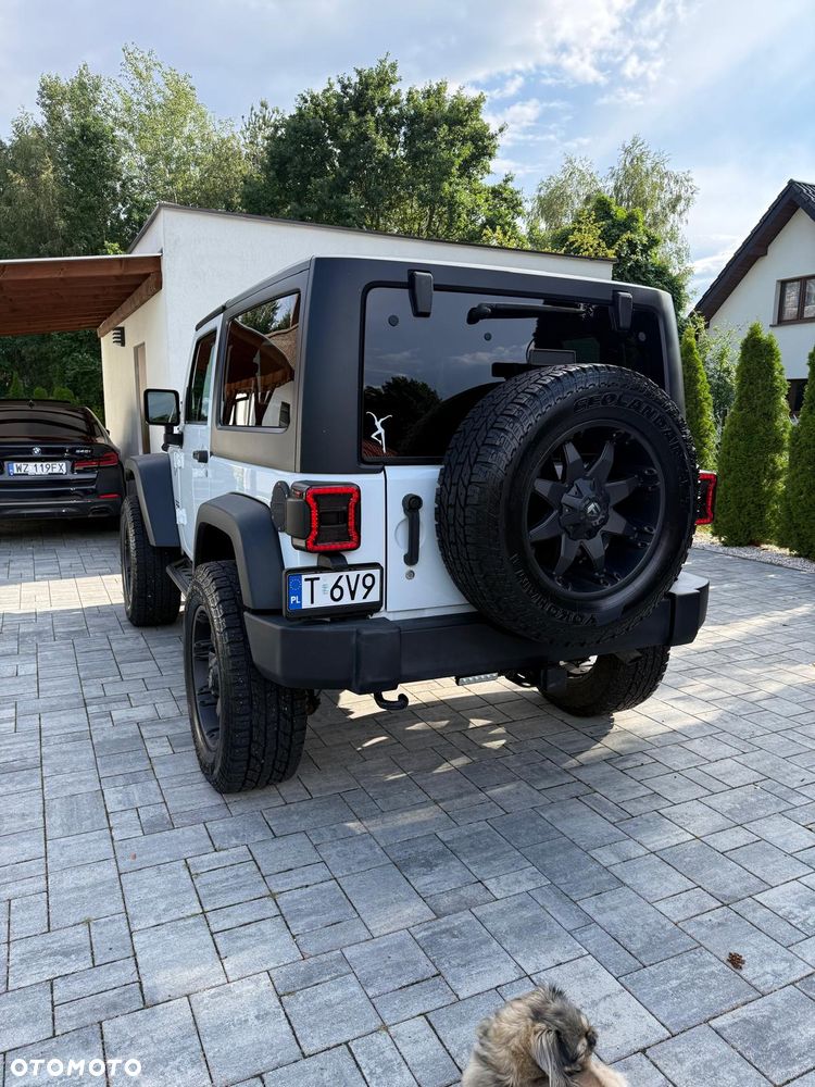 Jeep Wrangler - 4