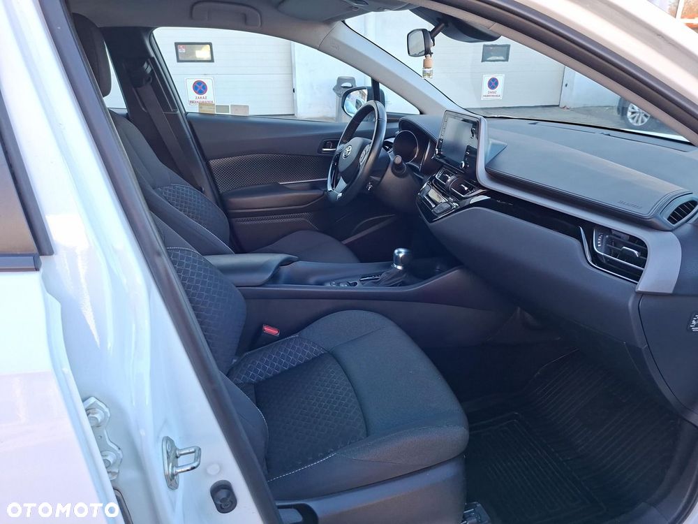 Toyota C-HR - 9