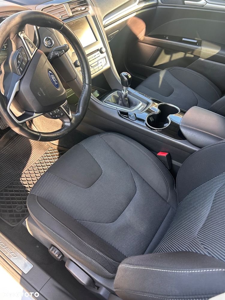 Ford Mondeo 2.0 TDCi Titanium - 10